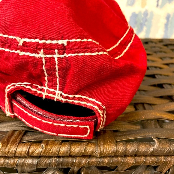 *RARE* Walt Disney World Mickey Mouse cap/hat. In like new condition! - Picture 4 of 4